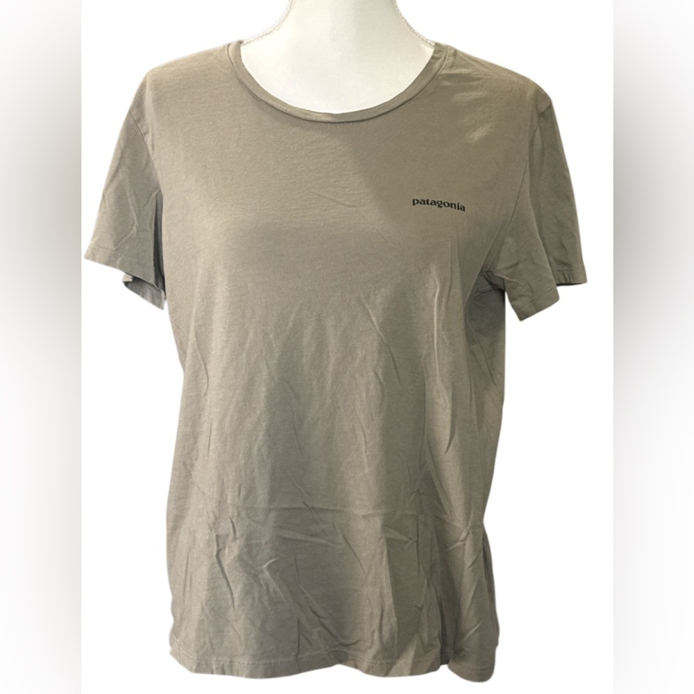 Patagonia Women's Short Sleeve Tee in green size L 100%organic cotton